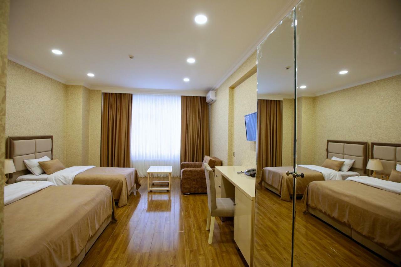 El Royal Hotel Баку Екстериор снимка