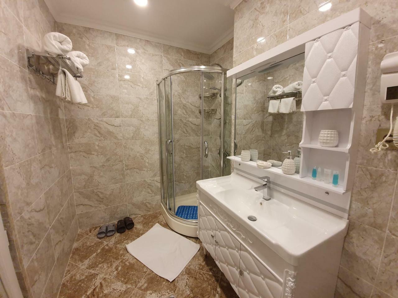 El Royal Hotel Баку Екстериор снимка