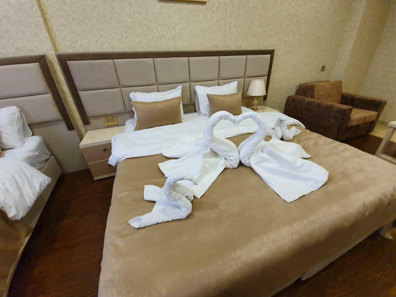 El Royal Hotel Баку Екстериор снимка